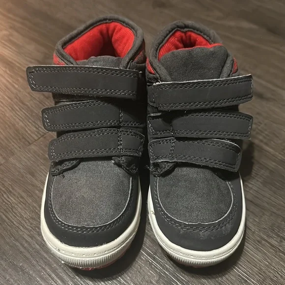 Toddler Boy Shoes SZ 9 // Osh Kosh - Picture 3 of 7